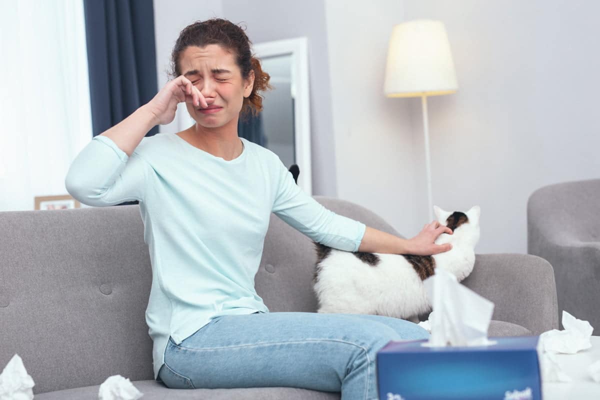 Woman needs vaccine for being allergic to cats