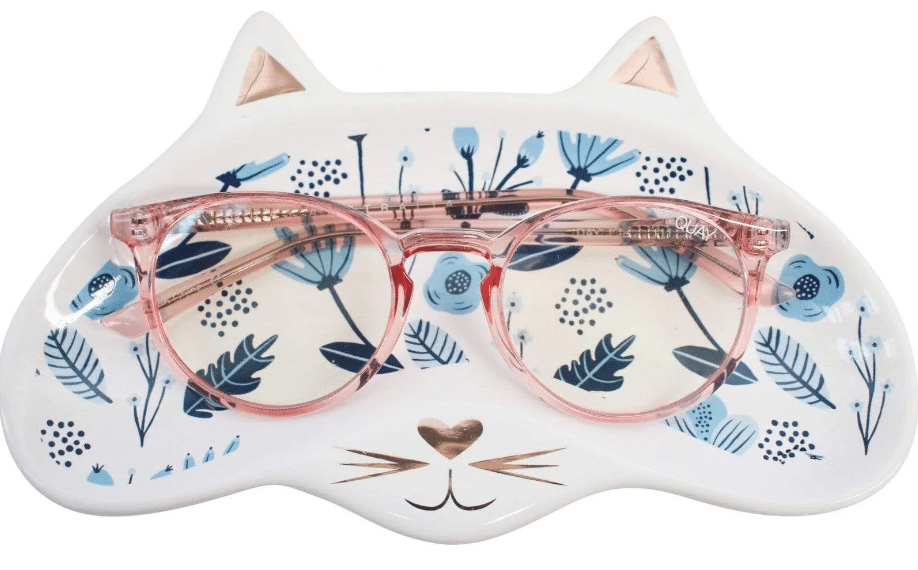 A cat-shaped tray perfect for pet lovers to keep their reading glasses safe.