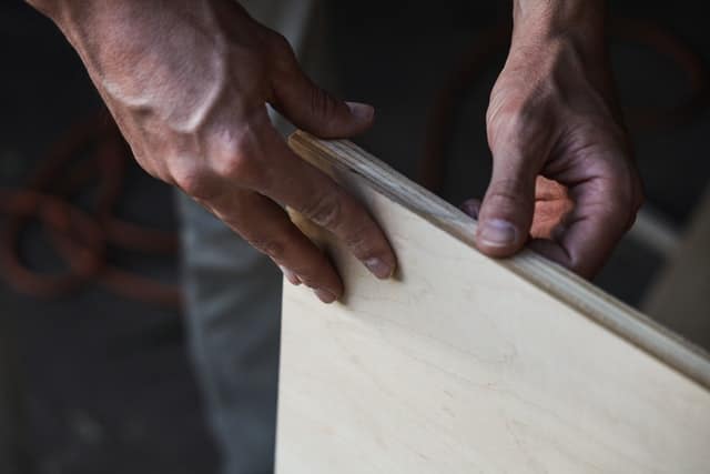 plywood can be used for building a dog kennel
