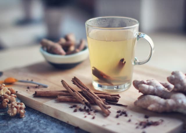 cinnamon and ginger are scents that some cats like